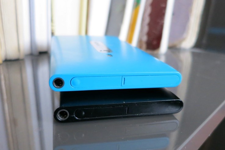 Nokia Lumia 800 (6).JPG
